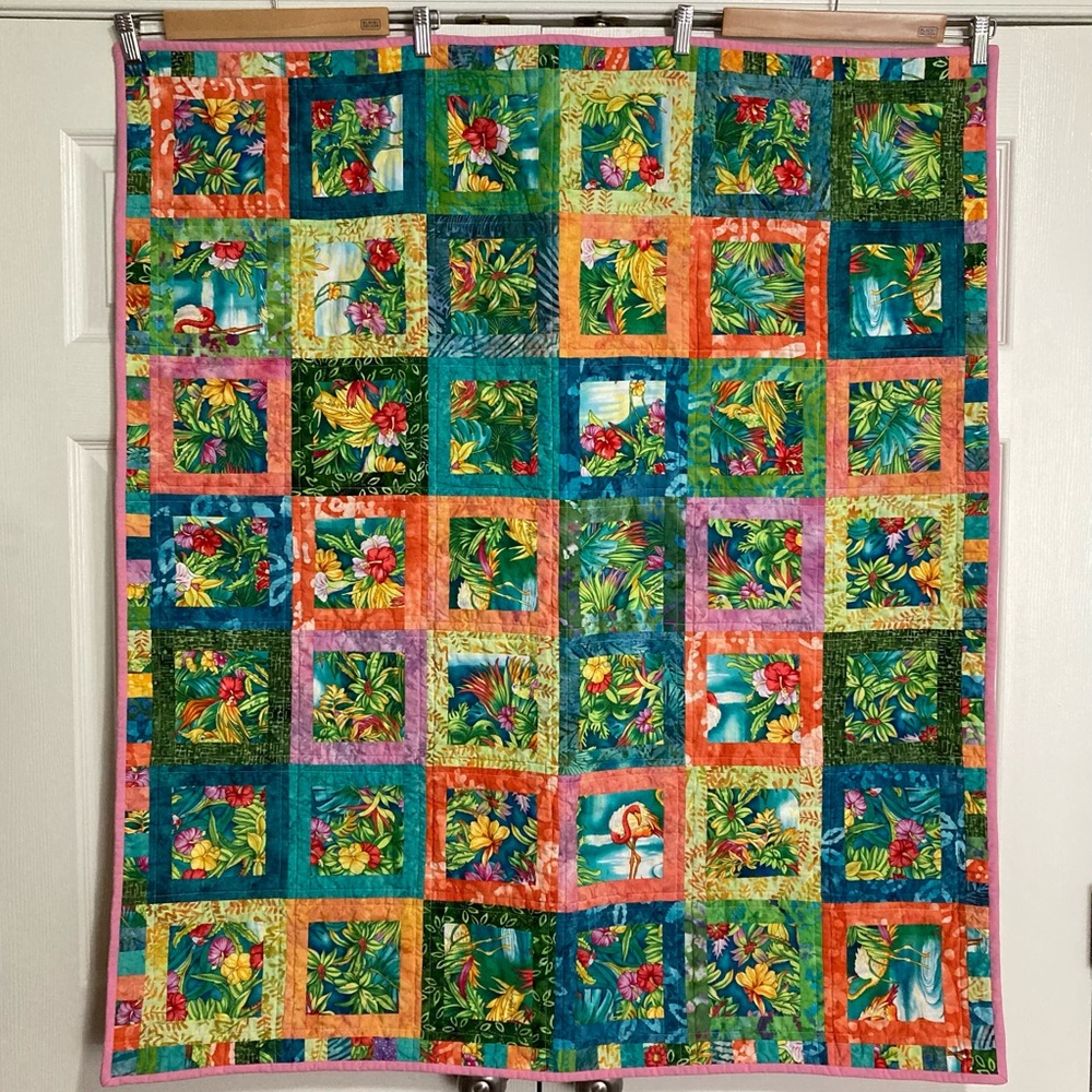 🪡 "Sunrise in Paradise" Handmade Cotton Large Crib Quilt - Picture 2 of 6